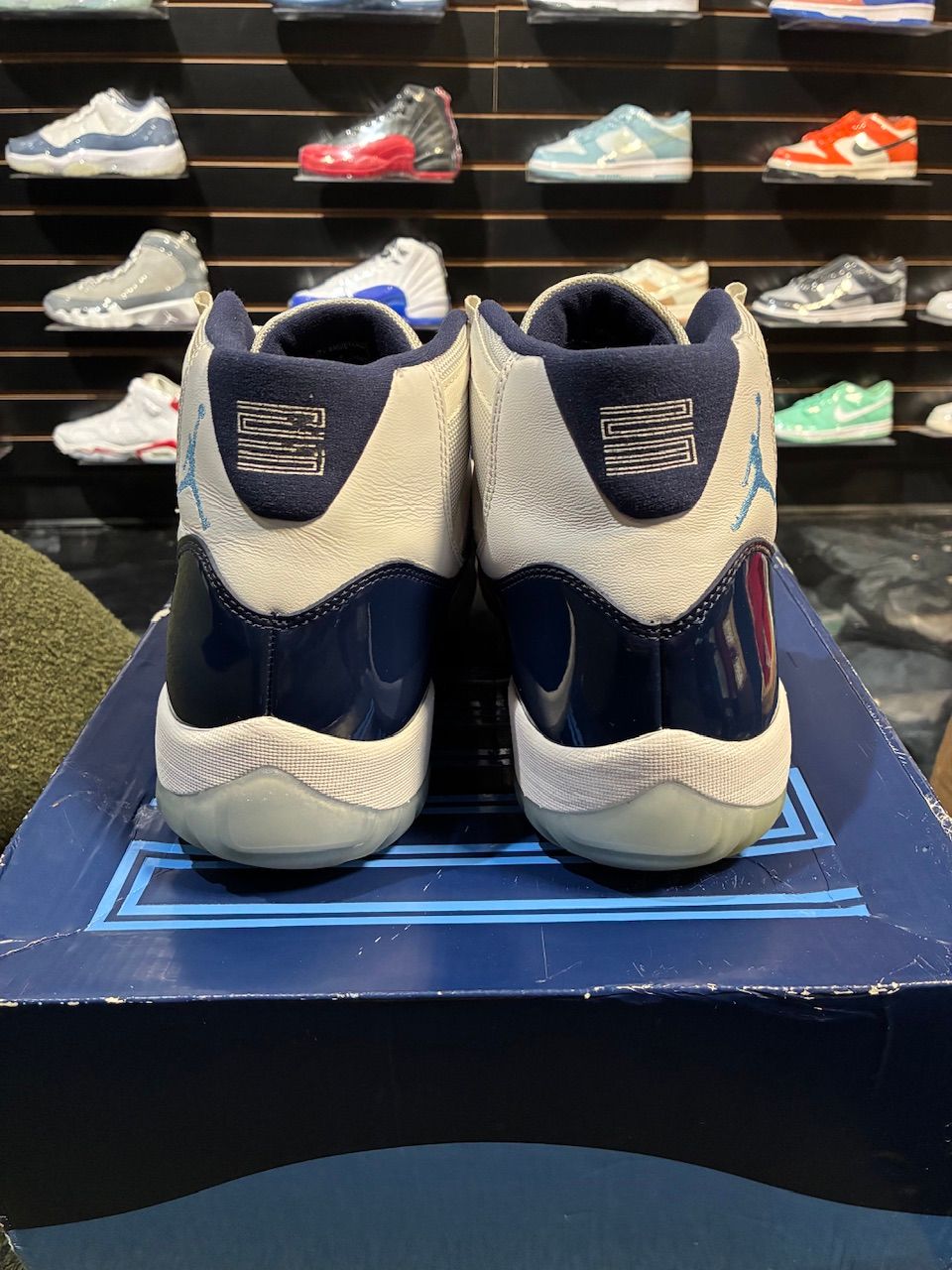 Jordan 11 Retro UNC Win Like 82 - Used/Worn