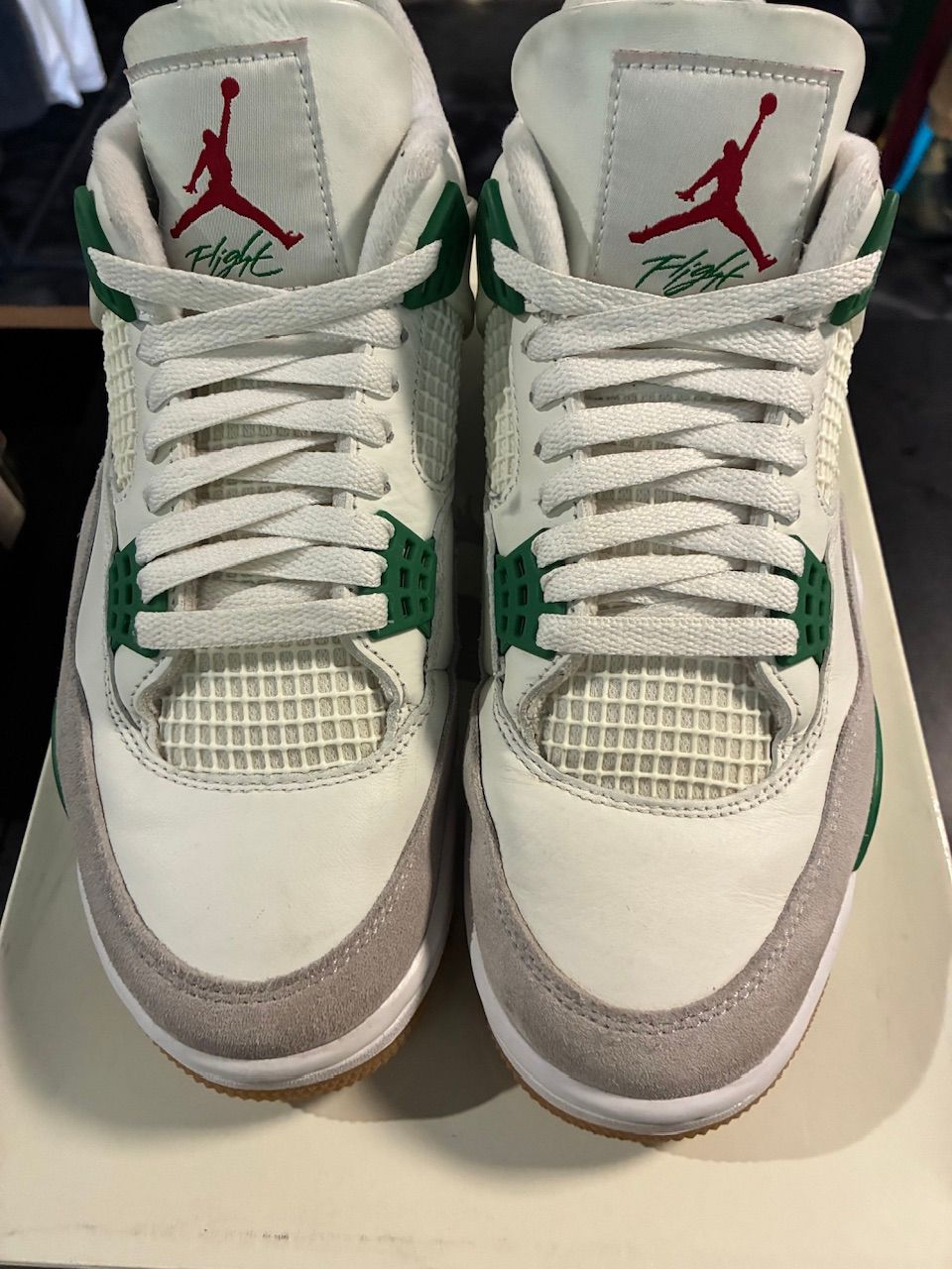 Jordan 4 Retro SB Pine Green - Used/Worn