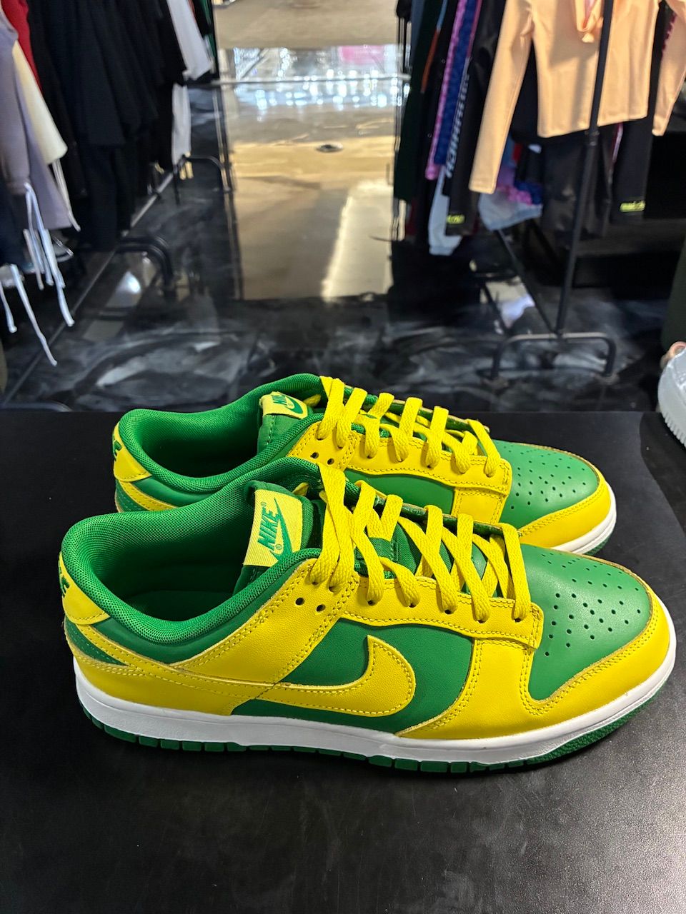Nike Dunk Low Retro Reverse Brazil - No Box/Used