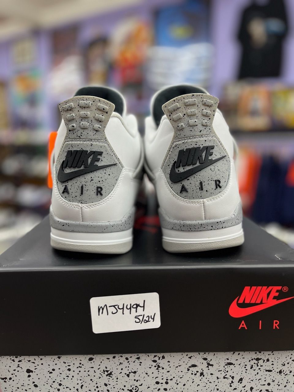 Jordan 4 Retro White Cement (2025) - Like New