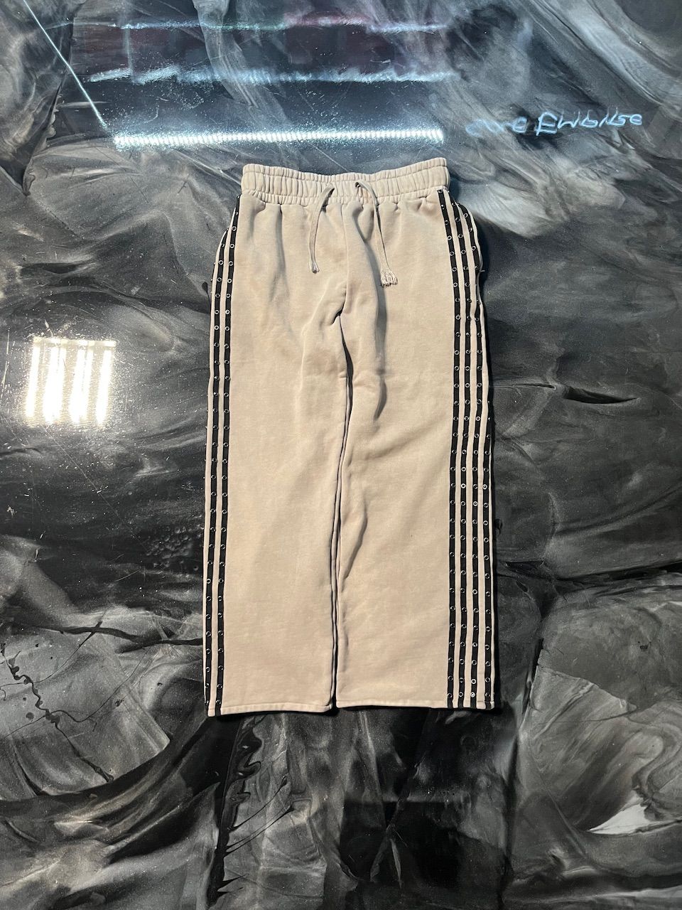 Black Jewel Swetpants - Like New