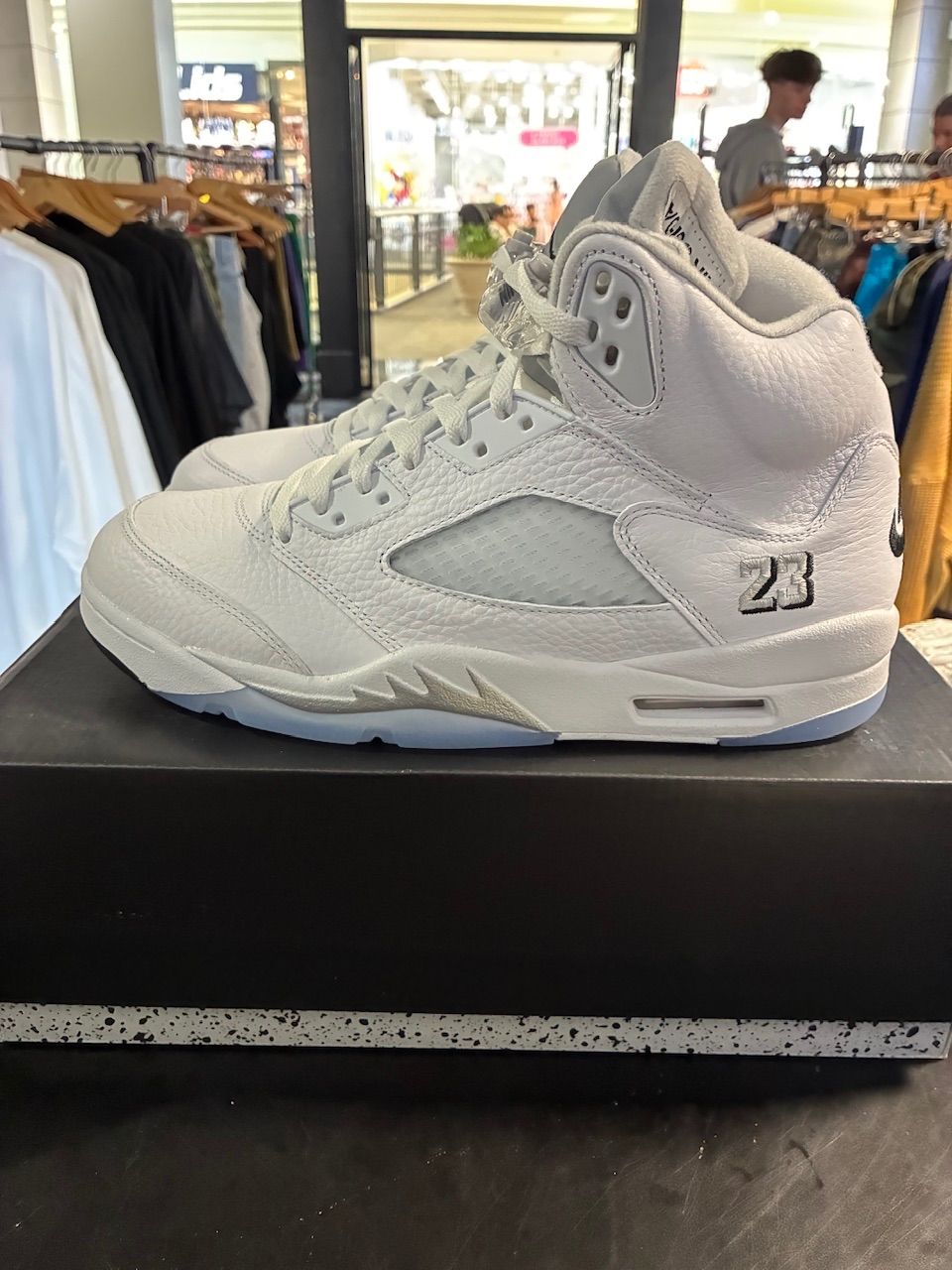 Jordan 5 Retro White Metallic (2026) - Used/Worn