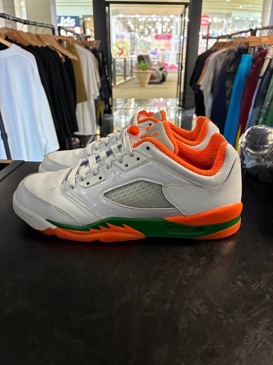 Jordan 5 Retro Low Miami Hurricanes (GS) - No Box/Used