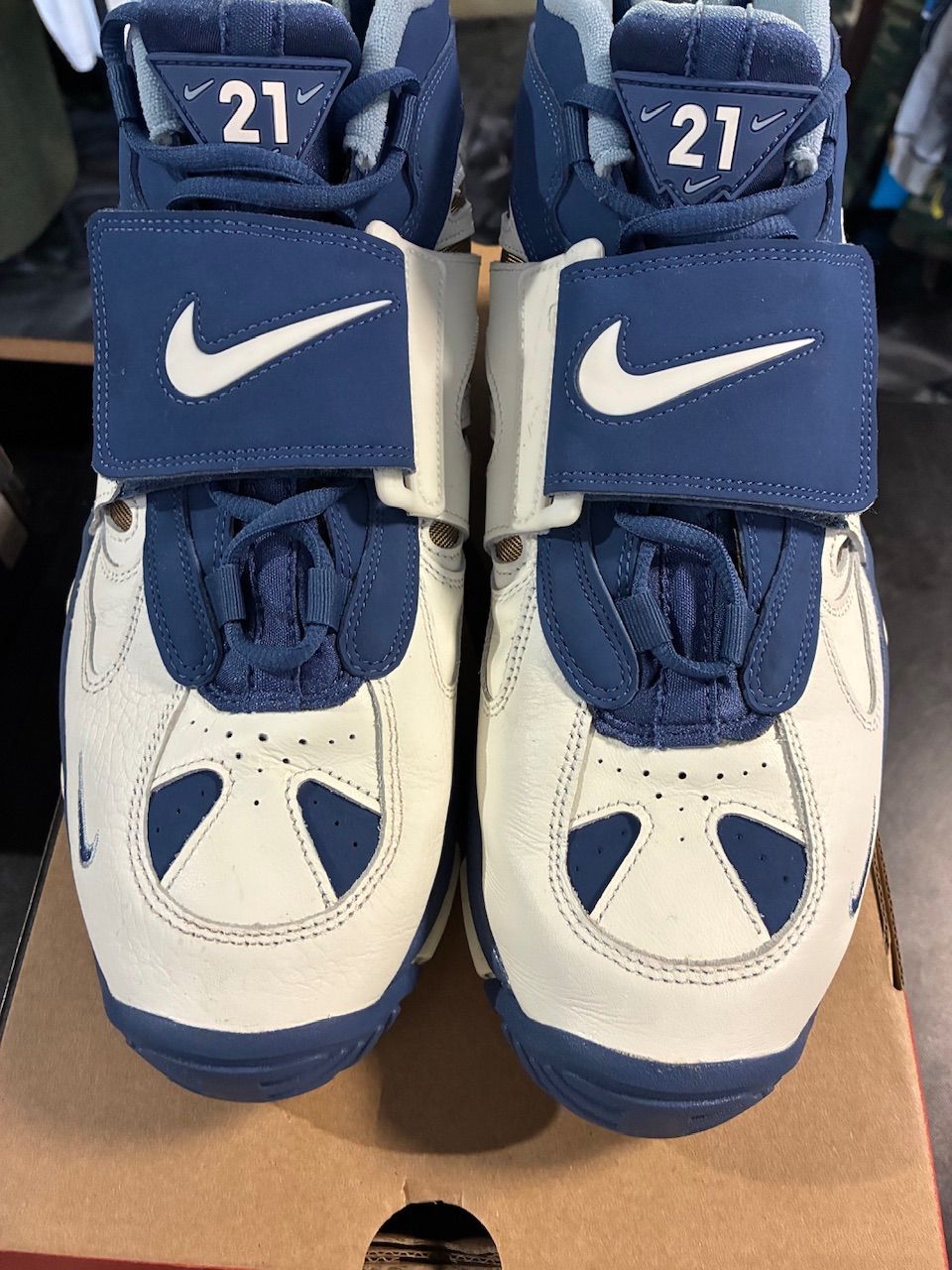 Nike Air Diamond Turf 2 Royals - Used/Worn